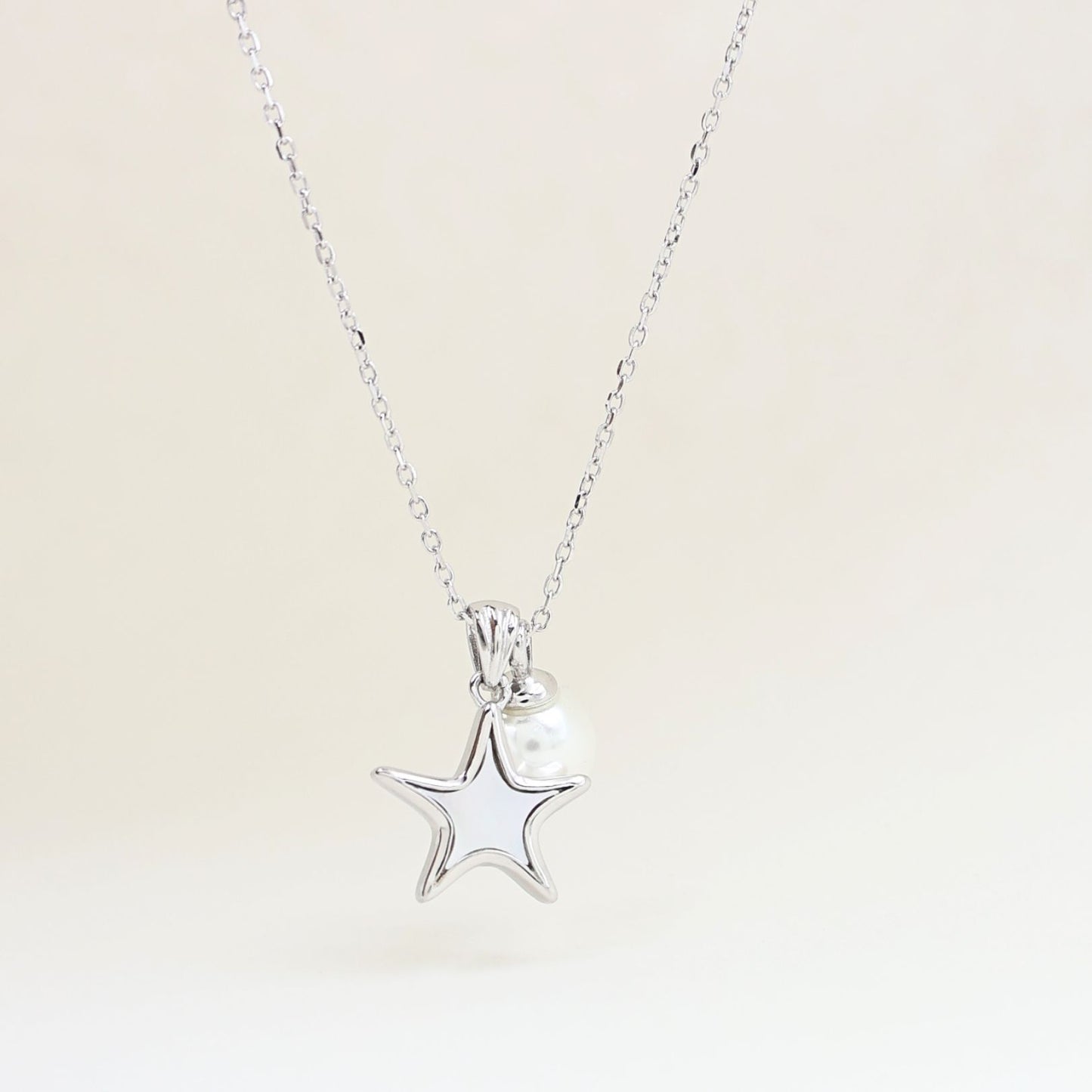 Silver Star & perol Chain 925