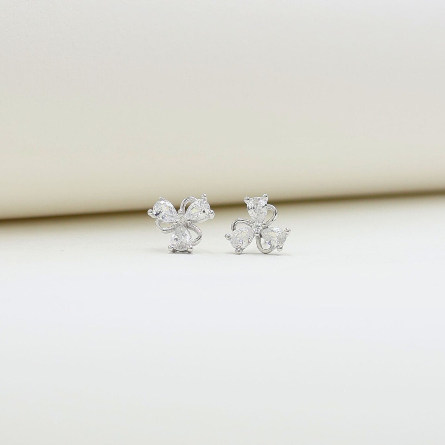 925 Sterling Silver Floral Stud Earrings