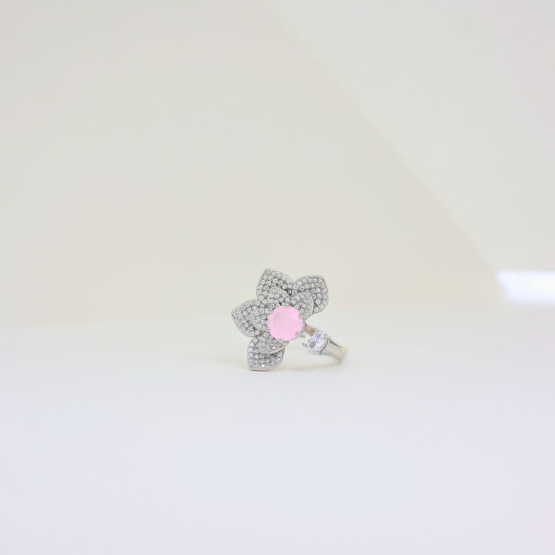 Flower cut Design charming Rings pink stone