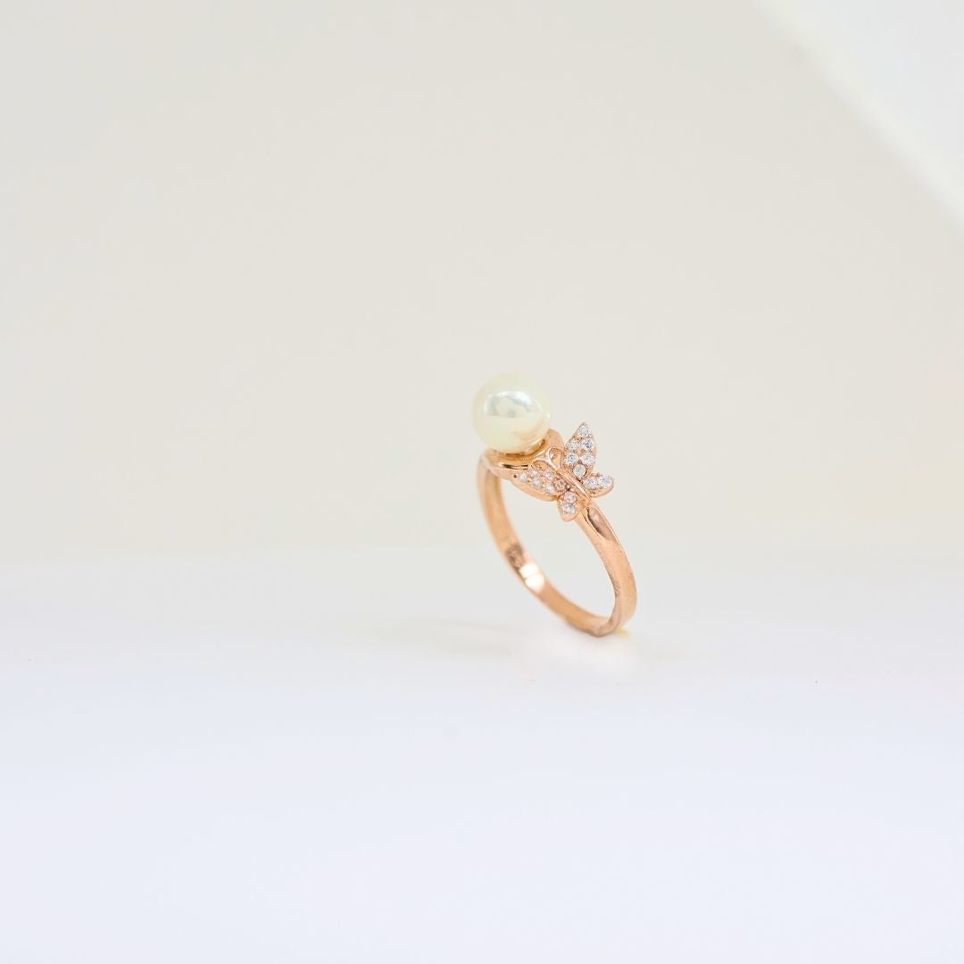 Pearl & butterfly shimmering Rosegold finishing/fancy silver ring (adjustable ring) 925