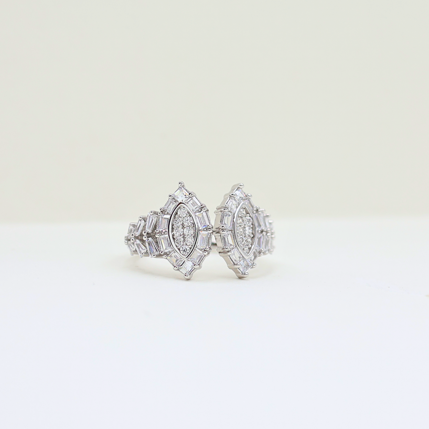 Sizzling Glittering silver ring (Adjustable ring)925