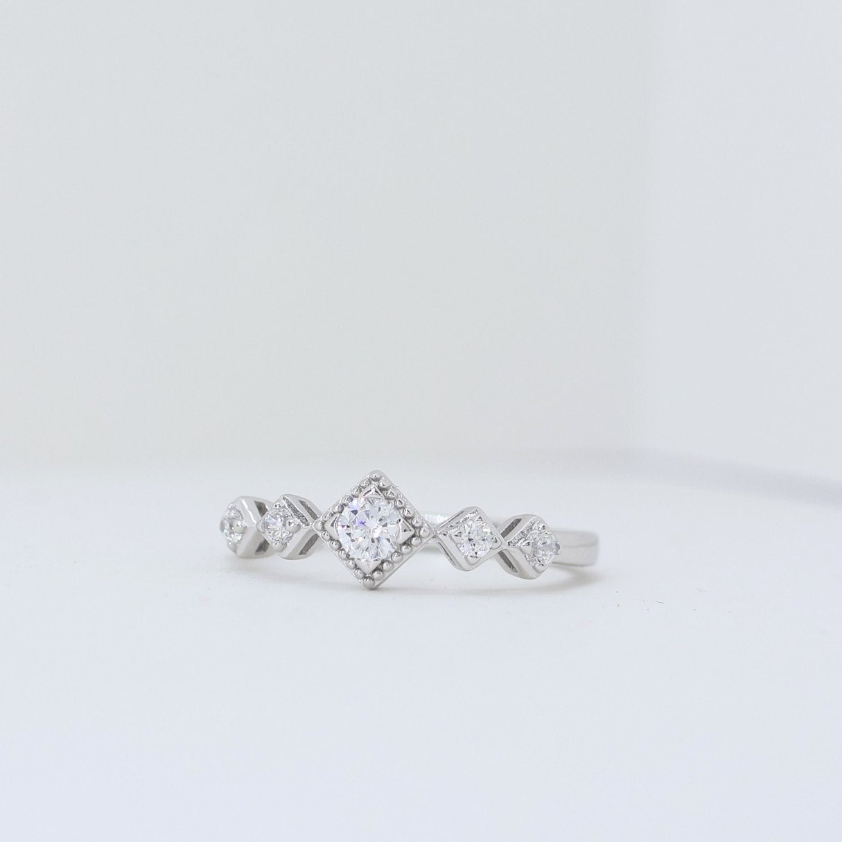 Twinkling Fancy Silver Ring (adjustable ring)925