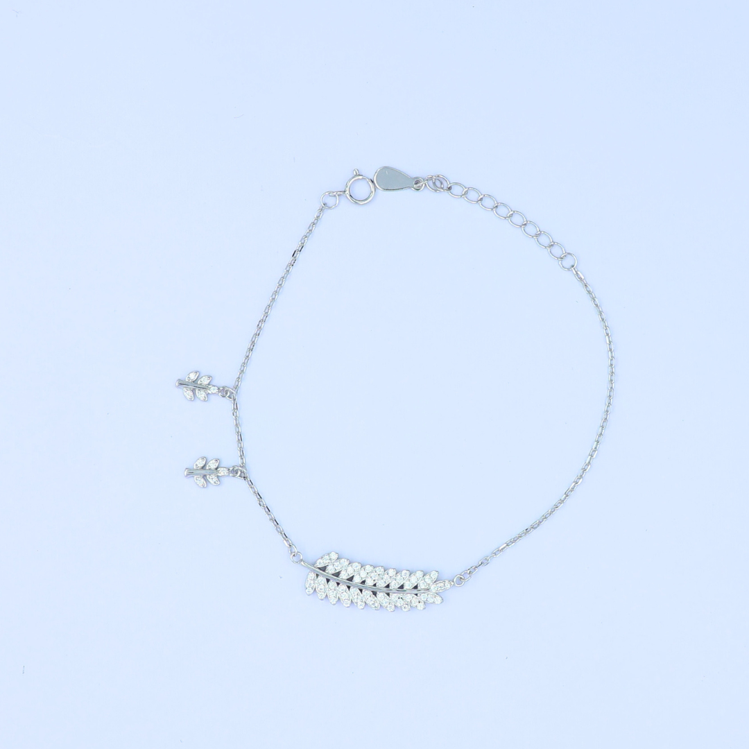 Silver Leaf Centerpiece Bracelet 925