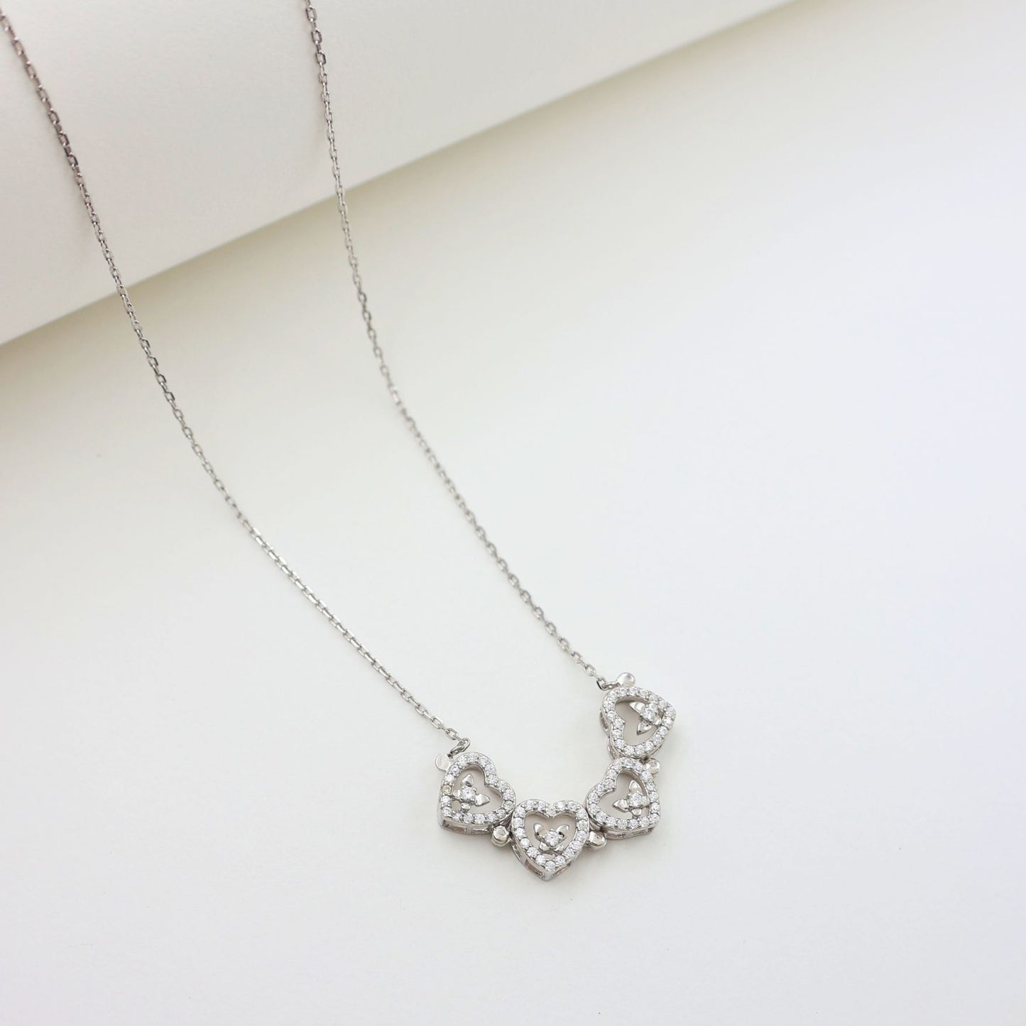Ladies Fancy Silver Chain magnetic 925