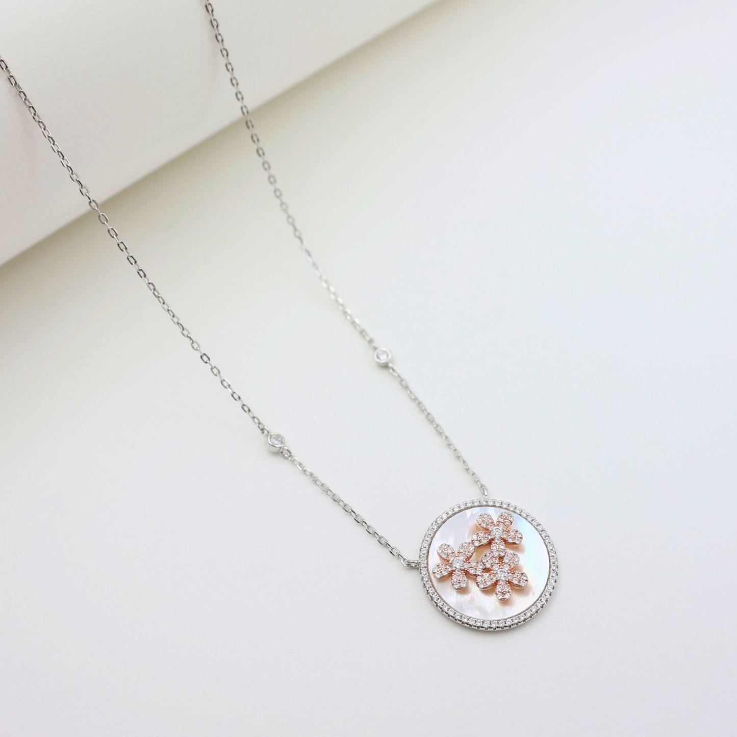 Ladies Fancy Silver Chain 925