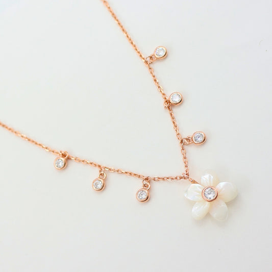 Rosegold Flower Twinkling Fancy  women neck wear 925