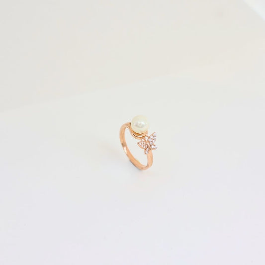 Pearl & butterfly shimmering Rosegold finishing/fancy silver ring (adjustable ring) 925
